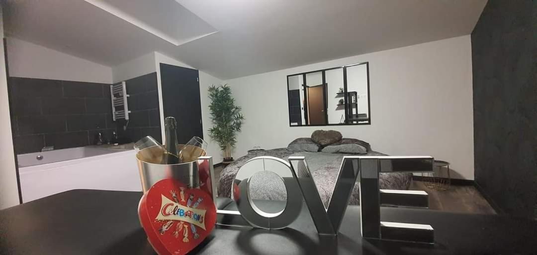 Love Rooms De La Presqu'Ile Saint-Vincent-de-Paul  Exterior foto