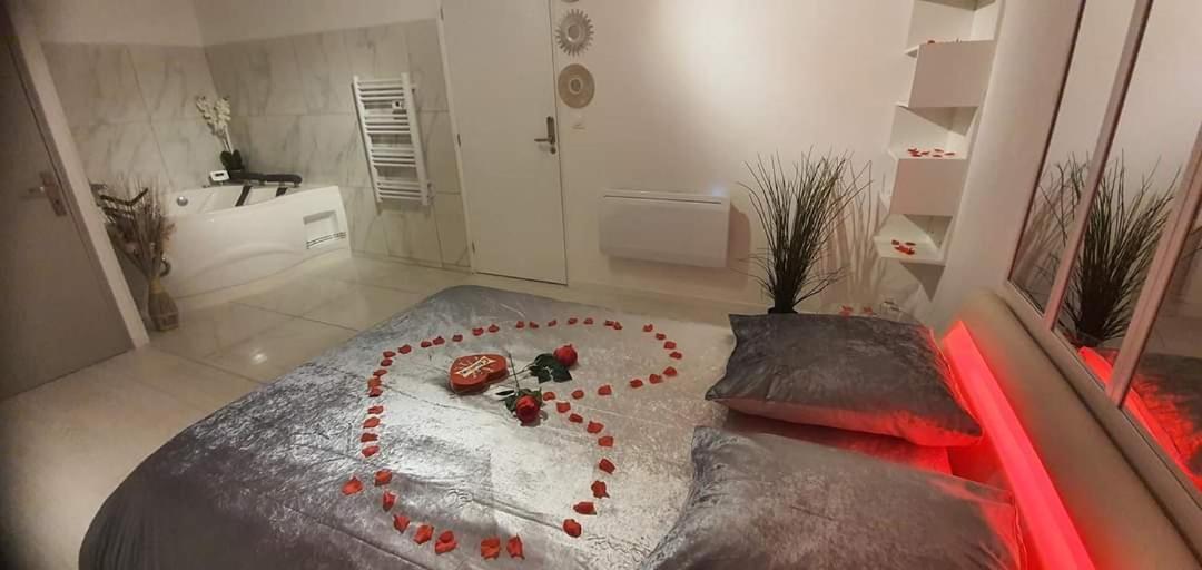 Love Rooms De La Presqu'Ile Saint-Vincent-de-Paul  Exterior foto